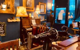 Mollys Boutique Hotel